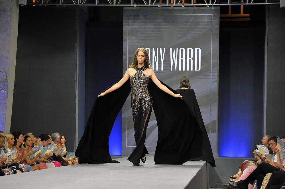 <p>Na petom IFF-u prikazana je njegova „ready to wear“ kolekcija za sezonu jesen/zima 23/24</p>