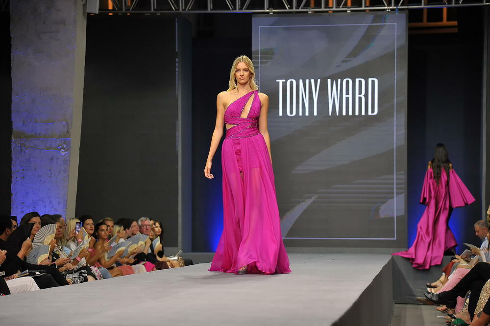 <p>Na petom IFF-u prikazana je njegova „ready to wear“ kolekcija za sezonu jesen/zima 23/24</p>