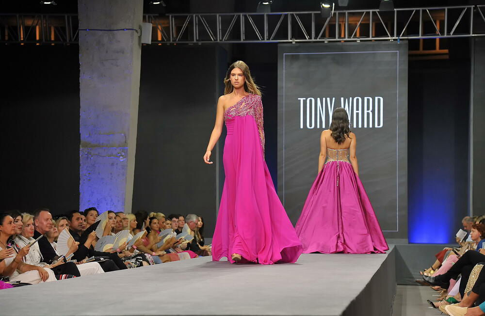 <p>Na petom IFF-u prikazana je njegova „ready to wear“ kolekcija za sezonu jesen/zima 23/24</p>