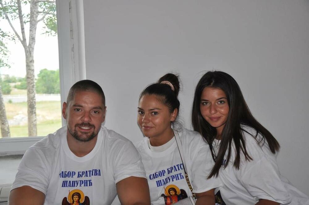 <p>Bila je to prilika da stariji evociraju uspomene, mlađi da se zbliže, a svi zajedno da, ne bez ponosa, pričaju o bratstvu koje je na tim prostorima 220 godina</p>