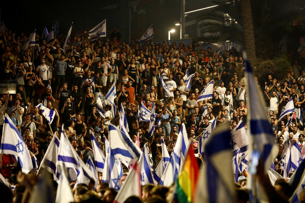 <p>Organizatori protesta su najavili da će se njihova borba samo pojačati i da će Izrael na kraju ipak biti demokratska zemlja</p>