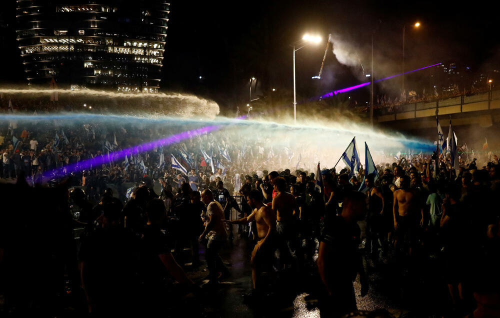 <p>Organizatori protesta su najavili da će se njihova borba samo pojačati i da će Izrael na kraju ipak biti demokratska zemlja</p>