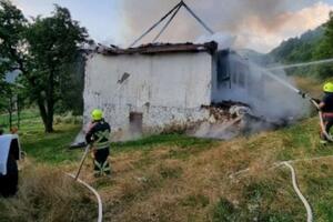 Dvije kuće izgorjele u Bijelom Polju