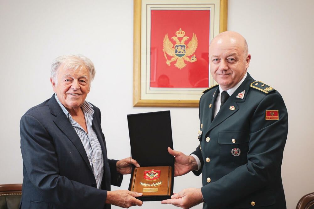 Princ Nikola Petrović Njegoš i načelnik Generaštaba Vojske Crne Gore, Zoran Lazarević, Foto: Biro za odnose sa javnošću Ministarstva odbrane