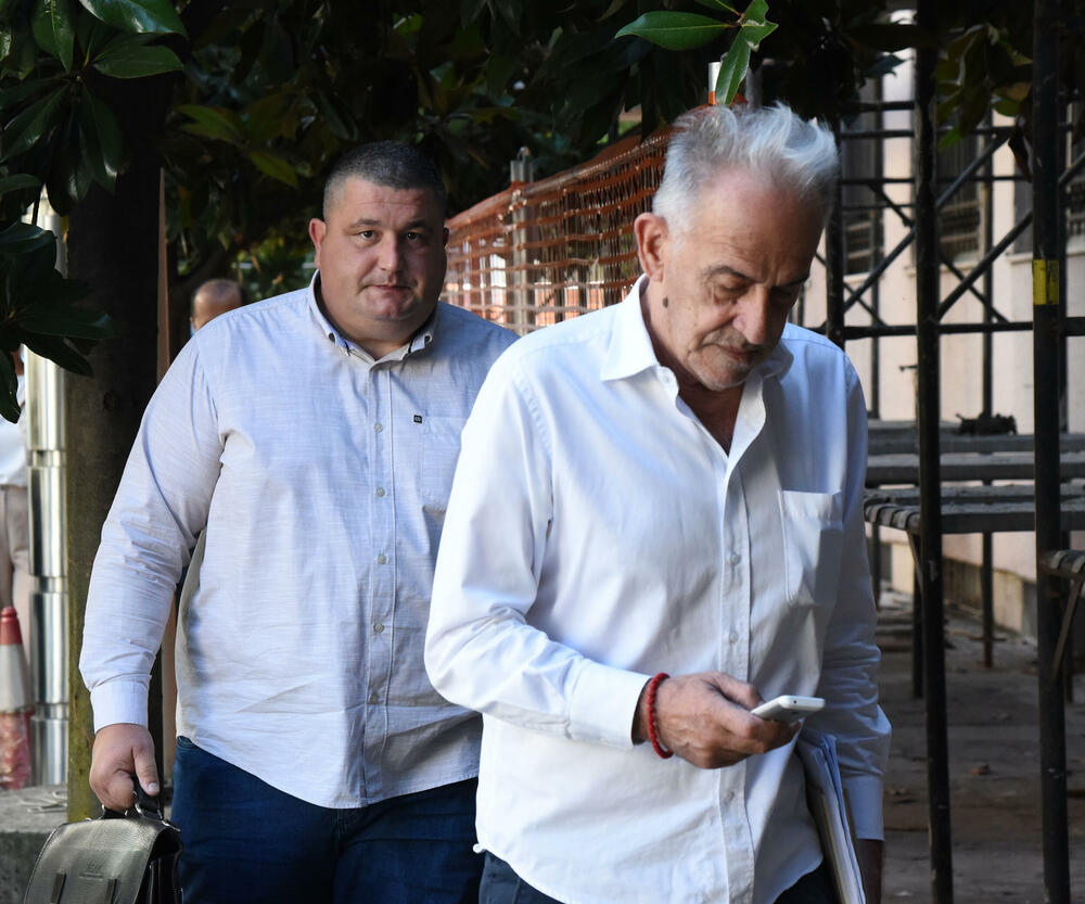 <p>Advokat Piperović tvrdi da će optužnica biti potvrđena, a da je sud "neće ni pročitati"</p>