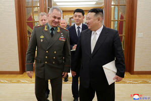 Kim „prijateljski razgovarao“ sa Šojguom u Pjongjangu