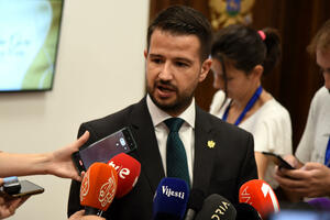 Milatović: Konsultacije o mandataru počinju u ponedjeljak,...