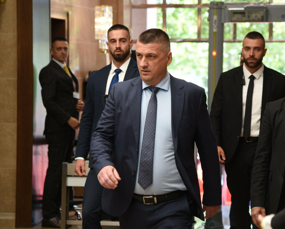 <p>Pogledajte fotografije koje je zabilježio foto-reporter "Vijesti" Luka Zeković i fotografije Skupštine Crne Gore</p>