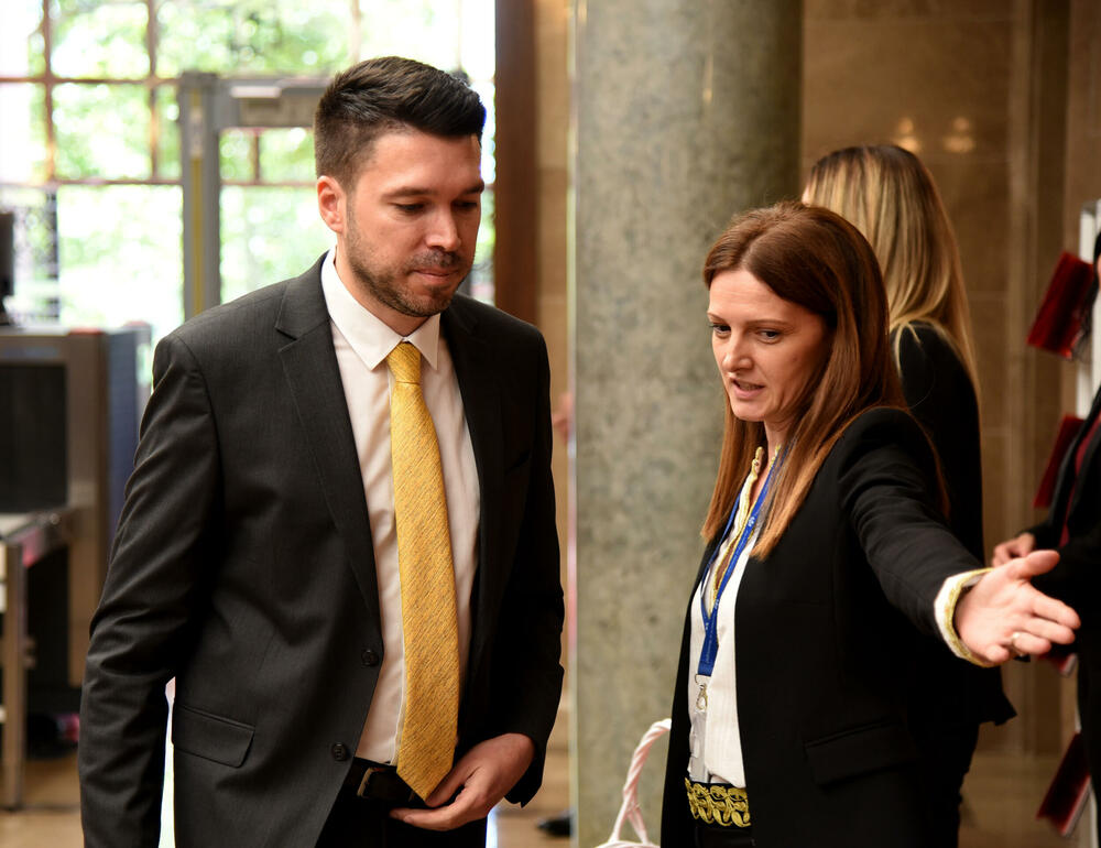 <p>Pogledajte fotografije koje je zabilježio foto-reporter "Vijesti" Luka Zeković i fotografije Skupštine Crne Gore</p>