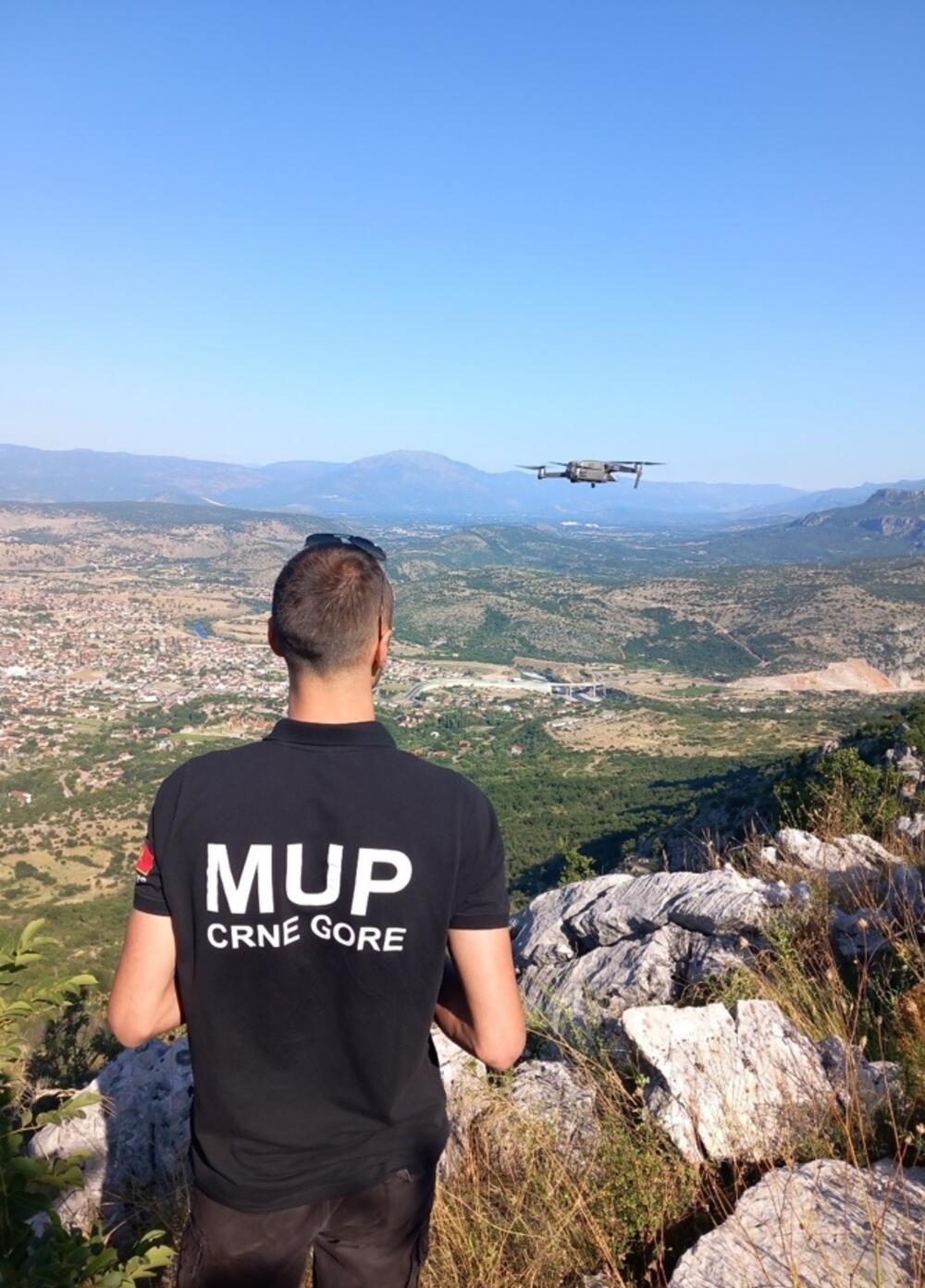 MUP, dron