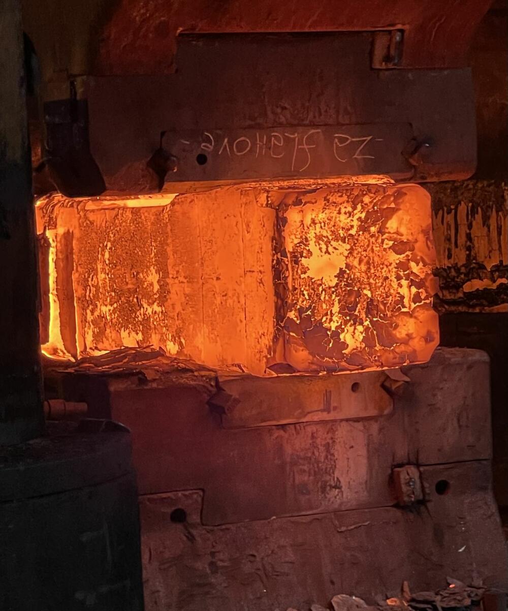 <p>Direktor prerade u Željezari kazao je da je Kovačnica "mirovala" više od 18 mjeseci i da nije lako bilo izvršiti sve pripremne aktivnosti, ali da su uspjeli u tome</p>