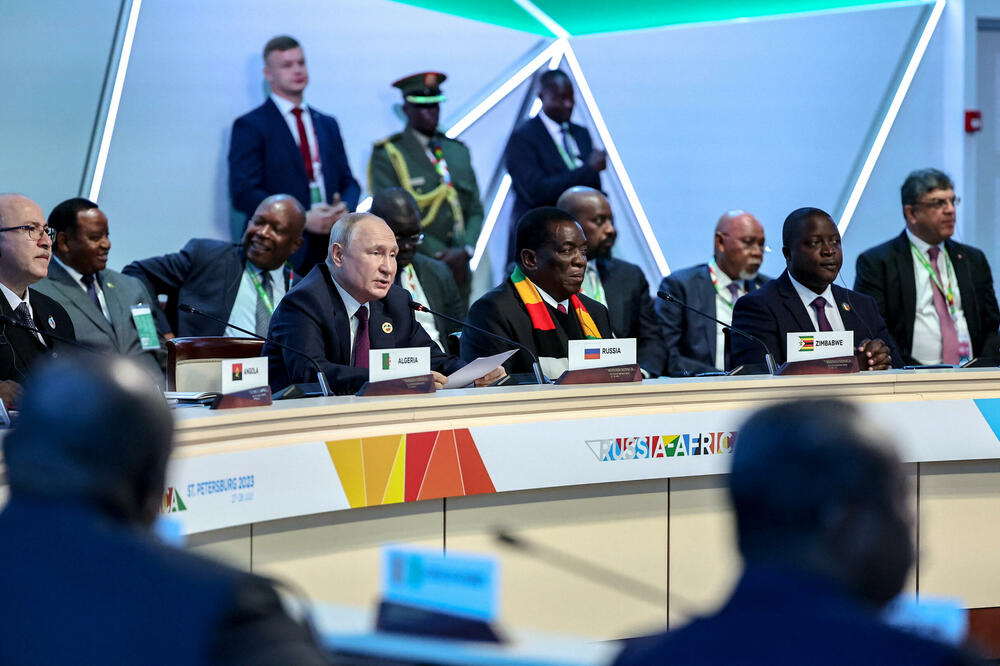 Putin sa afričkim liderima na samitu u Sankt Peterburgu, Foto: Reuters