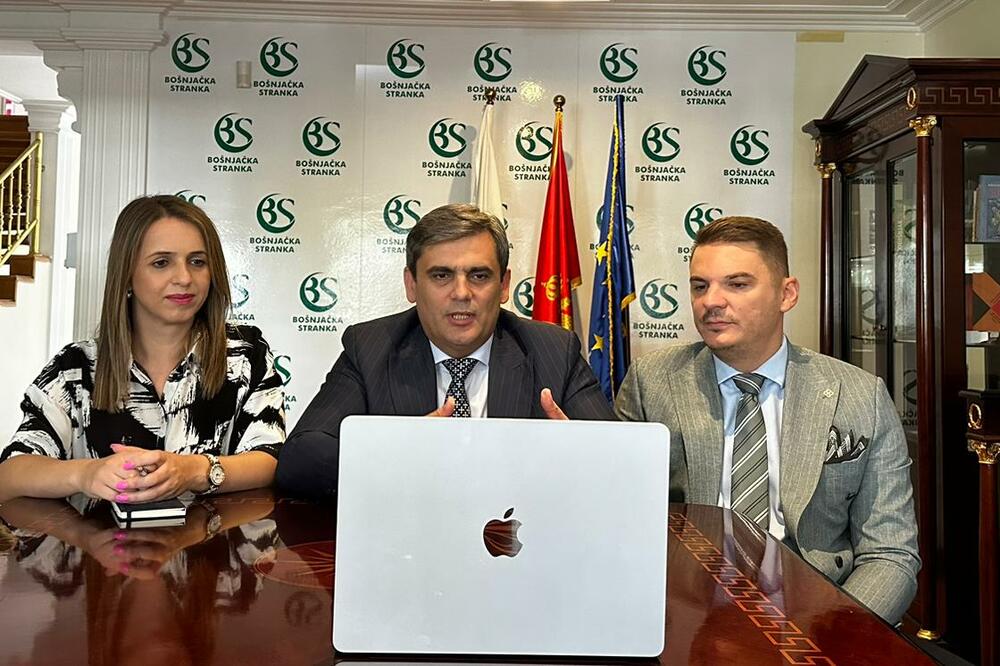 Ibrahimović, Šahmanović i Dešić tokom online konferencije, Foto: Bošnjačka stranka