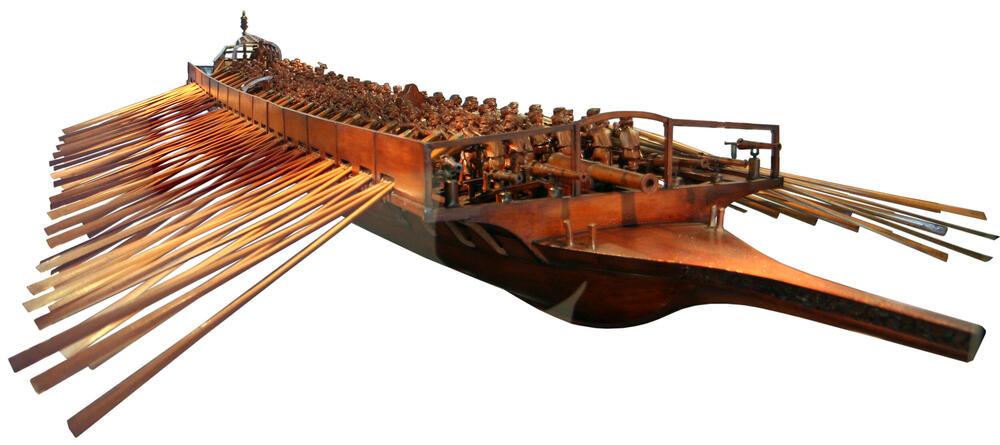 Presjek venecijanske galije sa načinom veslanja alla sensile