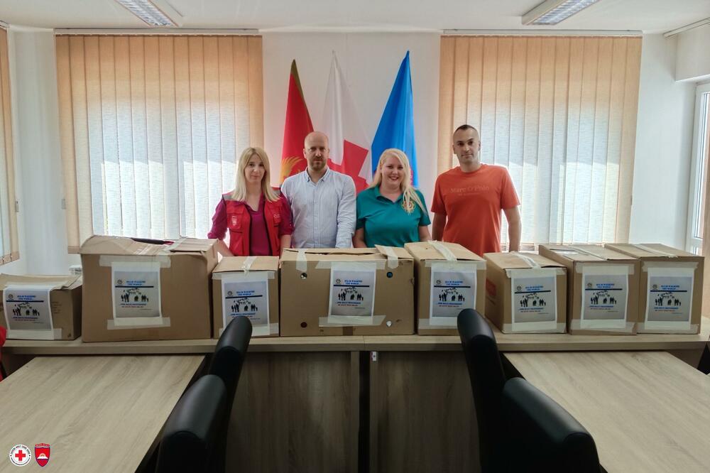 Uručena donacija Crvenom Krstu u Bijelom Polju, Foto: Jadranka Ćetković