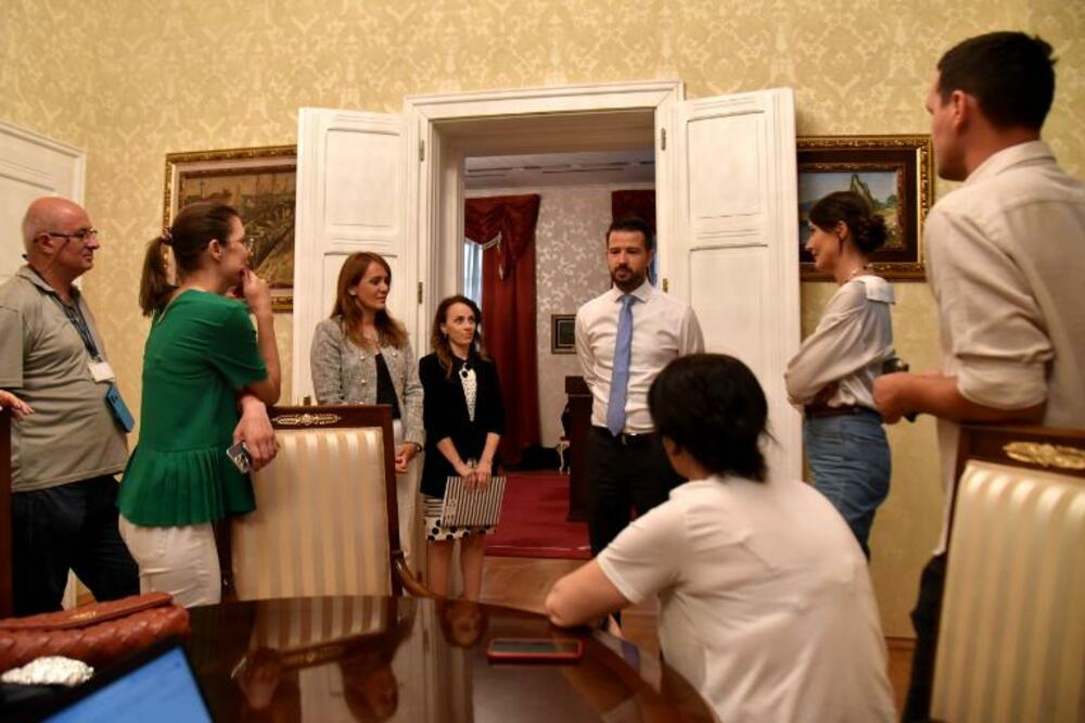 Milatović pozdravio novinare, Foto: Boris Pejović