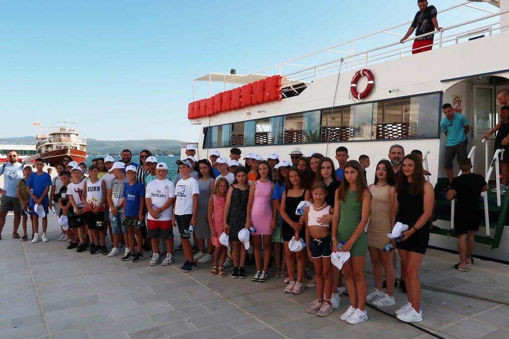 Djeca sa Kosova u Tivtu, Foto: Opština Tivat