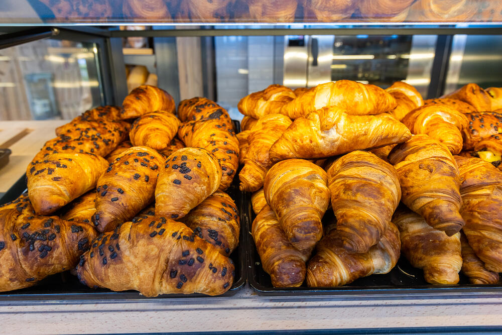 <p>Svi posjetioce koji danas obave kupovnu u novootvorenom Aroma marketu očekuju pokloni, a pored toga obezbijeđen je popust 20 odsto na kompletan asortiman u periodu od 3. do 5. avgusta.</p>