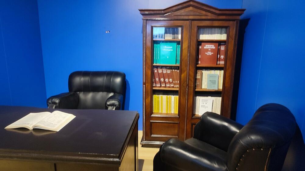 <p>Završetak radova presjecanjem vrpce ozvaničili su predsjednik države Jakov Milatović i gradonačelnik Plužina, Slobodan Delić, dok će Kula za posjetioce biti otvorena najvjerovatnije početkom septembra.</p>