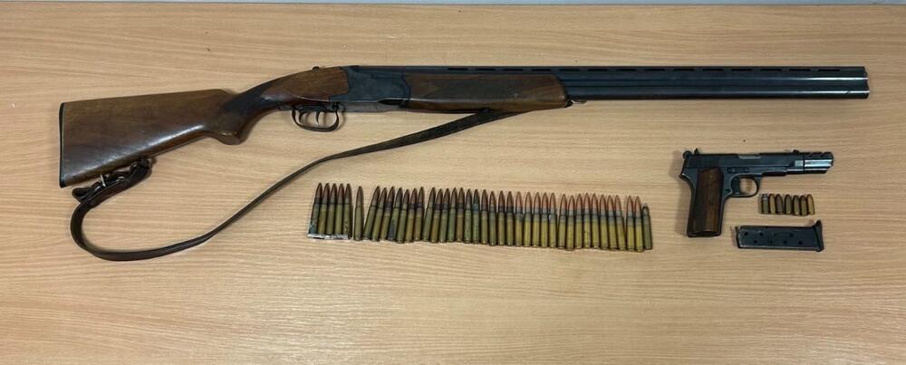 Oduzeta puška i pištolj