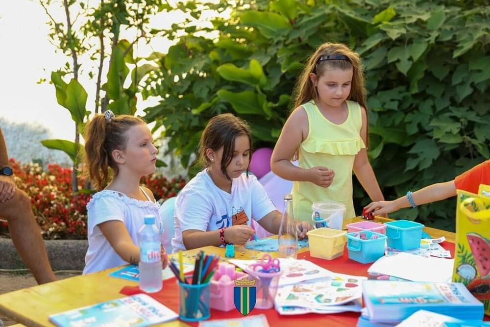 <p>"Lokalna uprava je budžetom za 2023.godinu opredijelila sredstva u iznosu od 400.000 eura za podršku razvoju preduzetničke djelatnosti, kao jednom od svojih strateških prioriteta", kako se navodi u saopštenju Opštine</p>