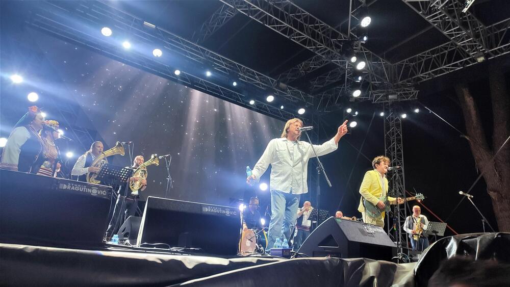 <p>Druge večeri Lake festa nastupiće Pankreas, Partibrejkersi, YU grupa, Kerber i Mahmut Orhan</p>