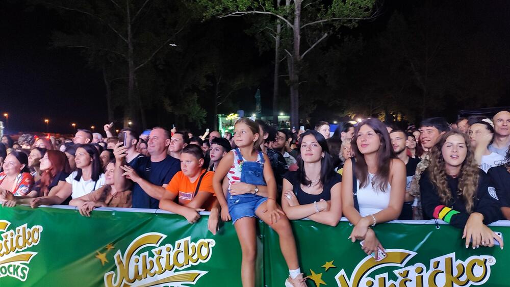 <p>Druge večeri Lake festa nastupiće Pankreas, Partibrejkersi, YU grupa, Kerber i Mahmut Orhan</p>