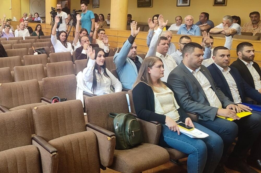 Vanredna sjednica Skupštine opštine Nikšić, Foto: Svetlana Mandić