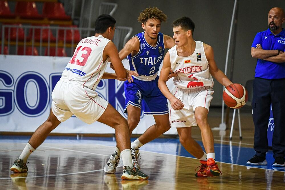 Najefikasniji sa 20 poena: Vladimir Komnenović, Foto: FIBA