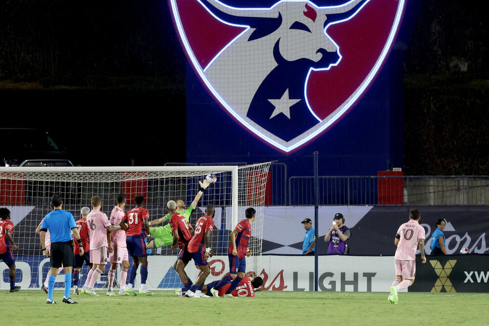 Mesijev super gol u 85. minutu za 4:4, Foto: Reuters