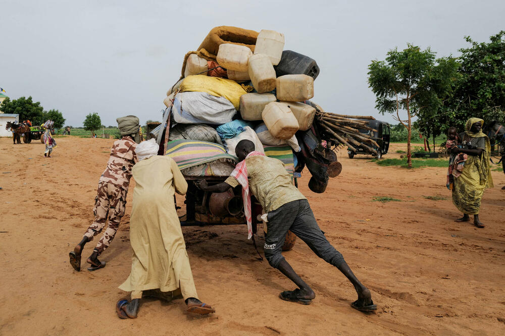 Izbjeglice pokušavaju da pređu granicu Sudana i odu u Čad, Foto: Reuters