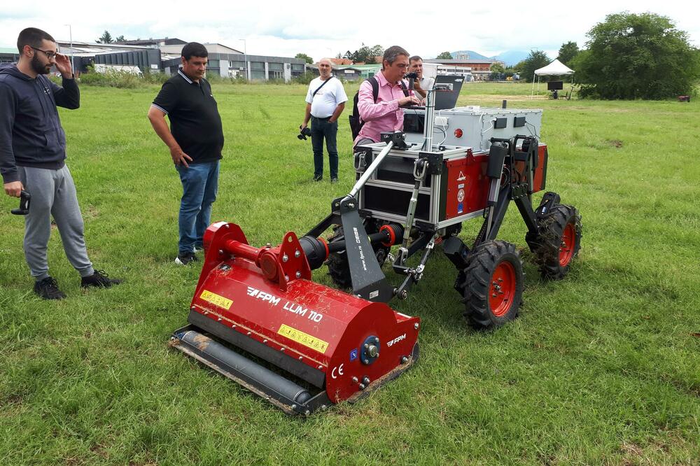 Sa predstavljanja robota "Agara", Foto: BETAPHOTO/Biljana Ljubisavljevic