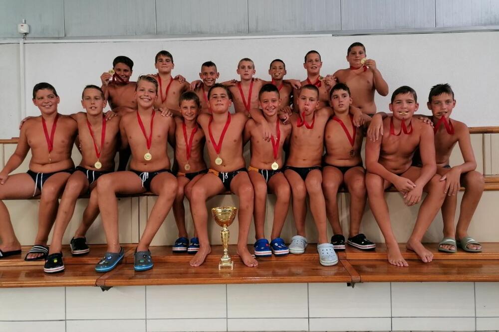 Jadranova generacija 2011. i mlađi, Foto: VPSCG