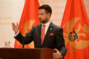 Milatović: I vjerski lideri da poštuju slobodu izjašnjavanja...