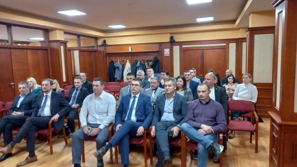 DPS se na vlasti zadržao osam mjeseci nakon izbora: Sa konstitutivne sjednice SO Pljevlja