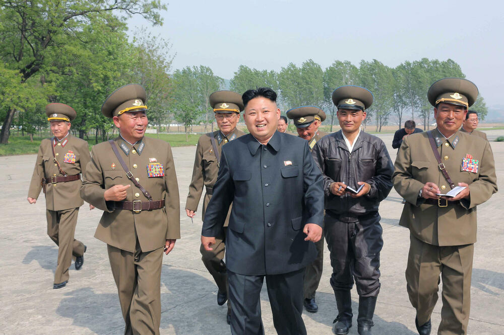 Kim Džong Un tokom inspekcije Korejske narodne armije, Foto: REUTERS