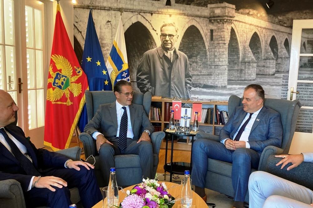 U  Kumboru se gradi i privatna bolnica: Katić i Kalkavan, Foto: Opština Herceg Novi