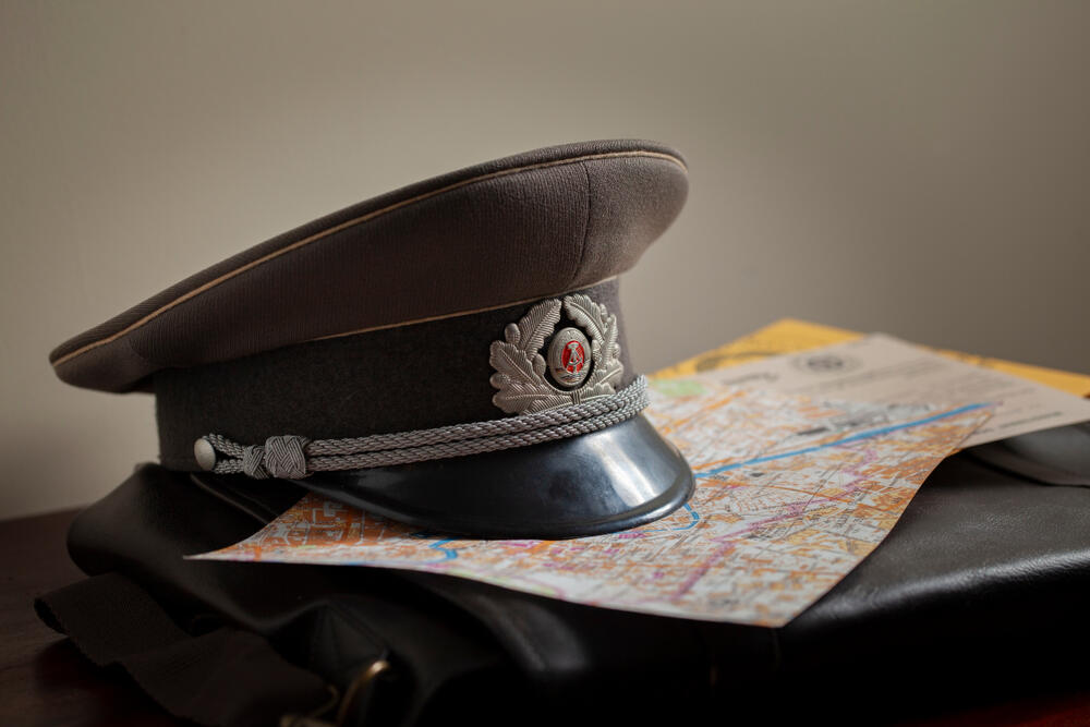 Šešir oficira Štazija (ilustracija)