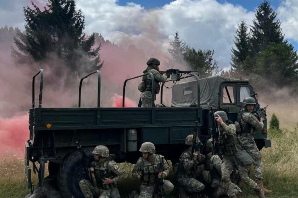 Završena stručno-specijalistička obuka za vojnike u Pješadijskom bataljonu, Foto: Twitter/Ministarstvo odbrane