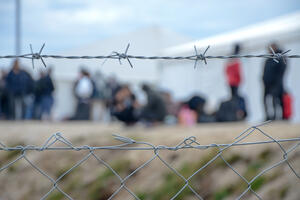 Italian refugee camp in Albania: Formally, it is not a prison