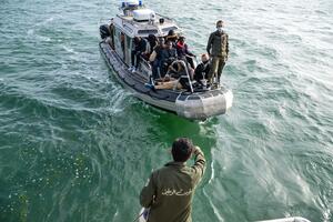 Tunis: Prevrnuo se čamac, poginulo 11 migranata