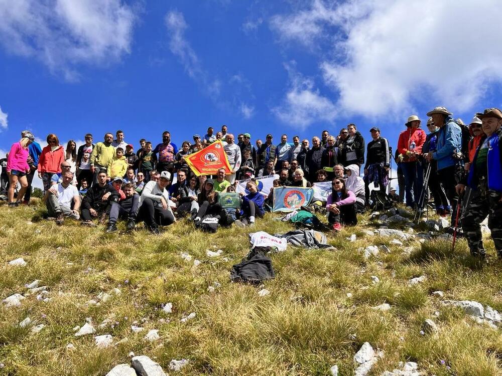 <p>"Festival je otvoren 11. avgusta koktelom dobrodošlice, a prisutne su pozdravili predsjednica Planinarskog saveza Tatjana Ivanović i predsjednik opštine Pljevlja Dario Vraneš"</p>