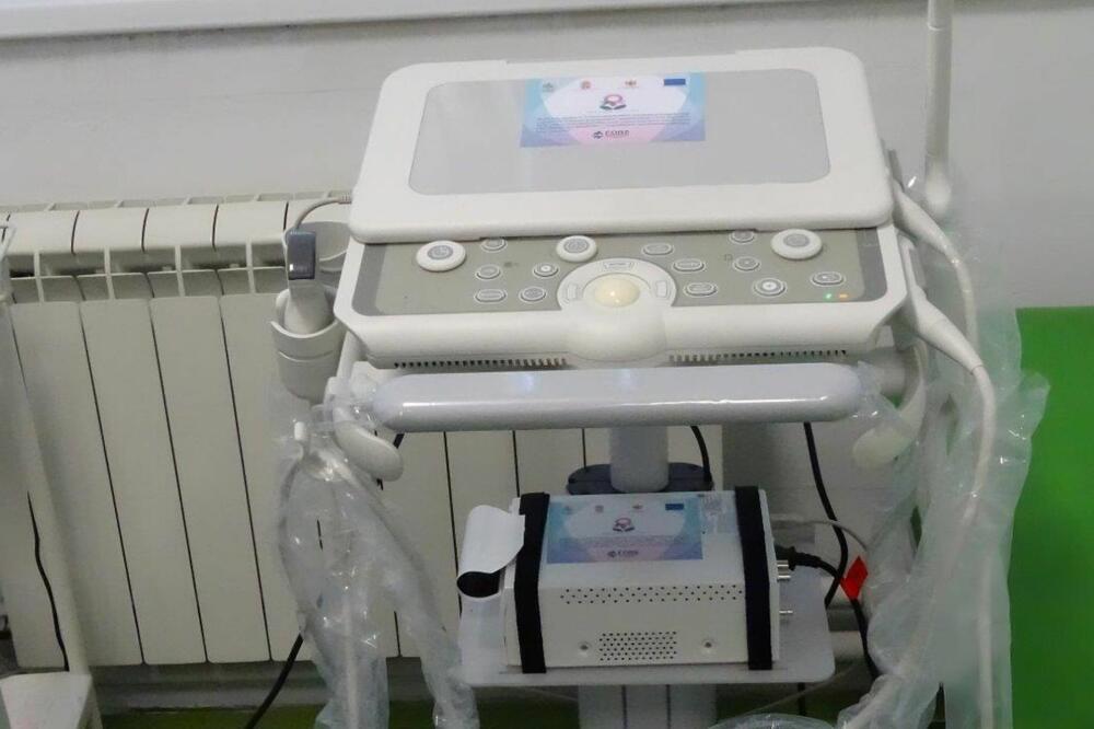 Prenosivi ultrazvučni aparat, Foto: NVO Fors Montenegro