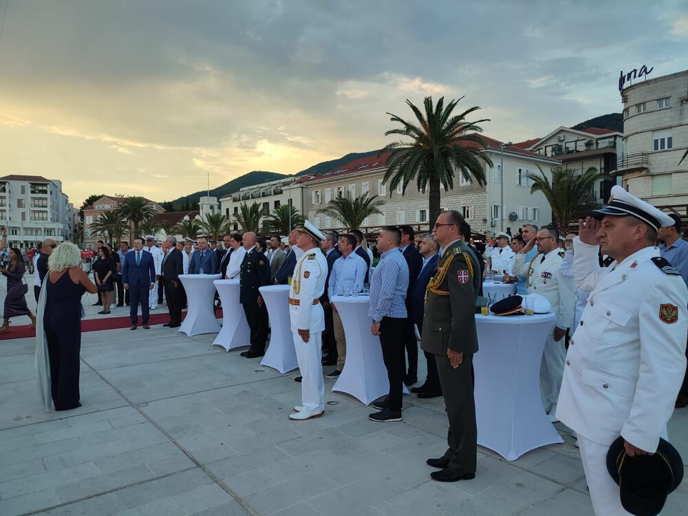 <p>U Tivtu održana centralna proslava 90. godišnjice školskog broda "Jadran", državni čelnici poručili da je taj brod kulturno blago Crne Gore</p>