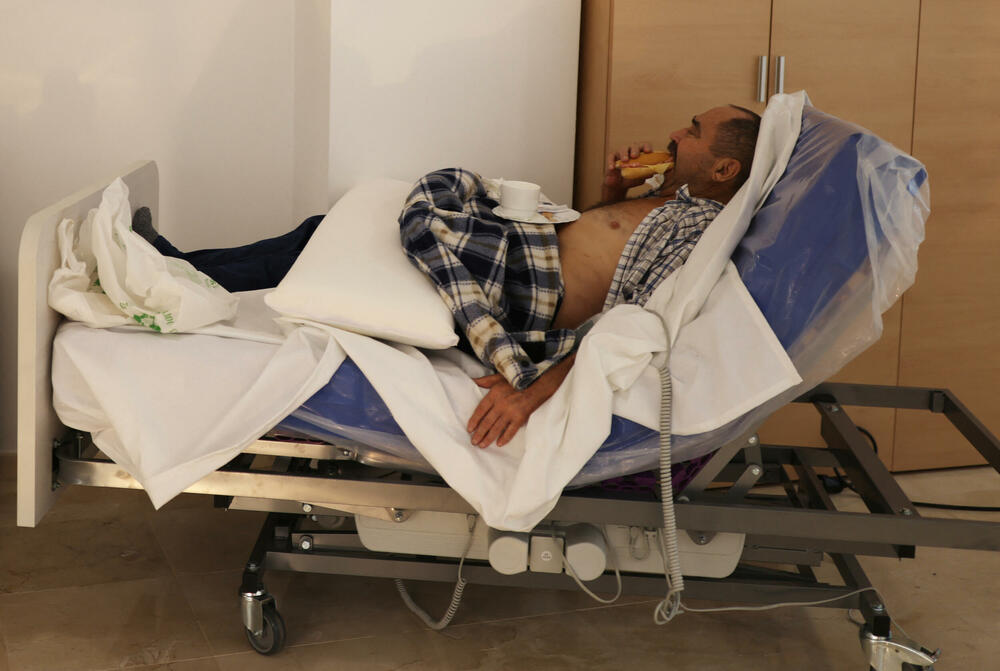 <p>Hitna služba spasavanja saopštila je da bi broj evakuisanih "mogao da premaši 26.000".<br /> </p>