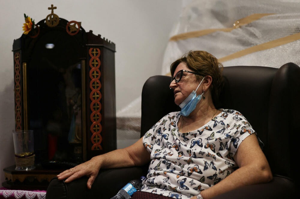 <p>Hitna služba spasavanja saopštila je da bi broj evakuisanih "mogao da premaši 26.000".<br /> </p>