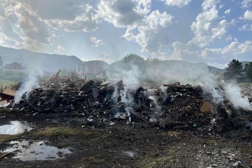 Navodno, danima gorjelo, Foto: Privatna arhiva