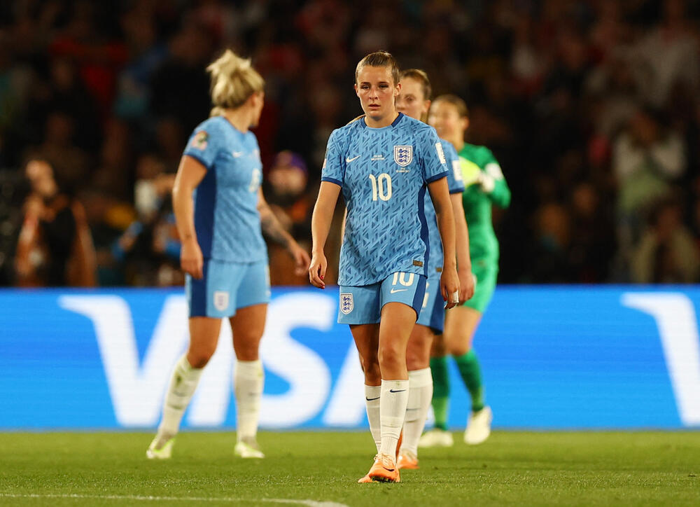 <p>U finalu u Sidneju, ženska selekcija "crvene furije" savladala aktuelne evropske prvakinje, fudbalerke Engleske sa 1:0, i prvi put se popela na svjetski krov. Presudio gol Olge Karmone u 29. minutu</p>