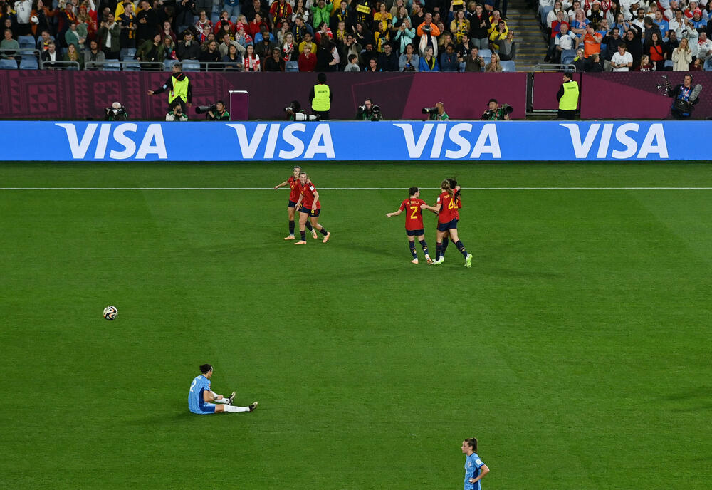 <p>U finalu u Sidneju, ženska selekcija "crvene furije" savladala aktuelne evropske prvakinje, fudbalerke Engleske sa 1:0, i prvi put se popela na svjetski krov. Presudio gol Olge Karmone u 29. minutu</p>