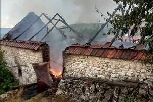 U požaru u nikšićkom selu uništena štala, stadalo pet koza,...
